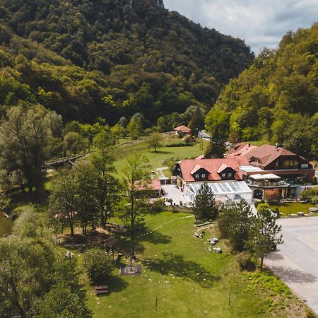 Guesthouse Villa Zelenjak Ventek Kumrovec Bagian luar foto